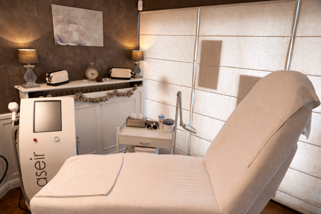 cabine de traitement épilation laser médicale chez EpilYou à Sterrebeek 